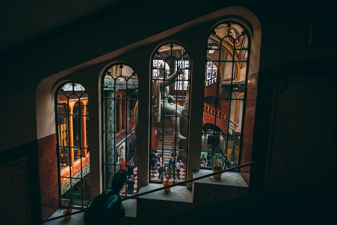 Prague Full-Day City Walking Tour and Petrin Tower - Prague Castle and St. Vitus: what you’ll notice with a guide