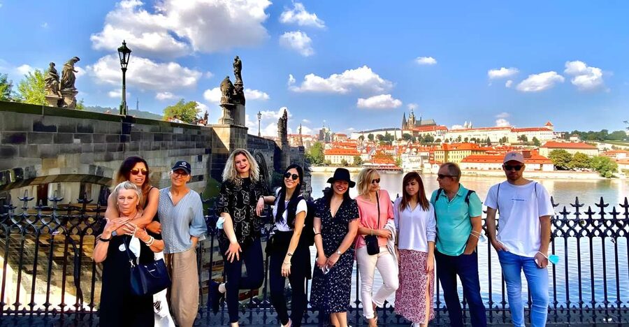 Prague: Full-Day Private Tour of Prague - 5 hours - Charles Bridge Finish: How to End Strong (and Get Photos)