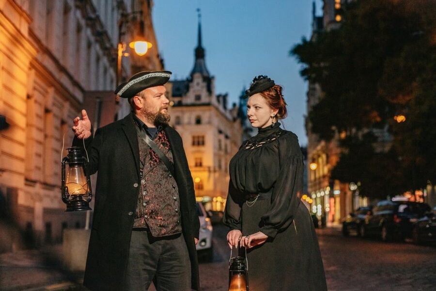 Prague: Ghosts and Legends Nighttime Guided Walking Tour - Key things I’d circle before you go