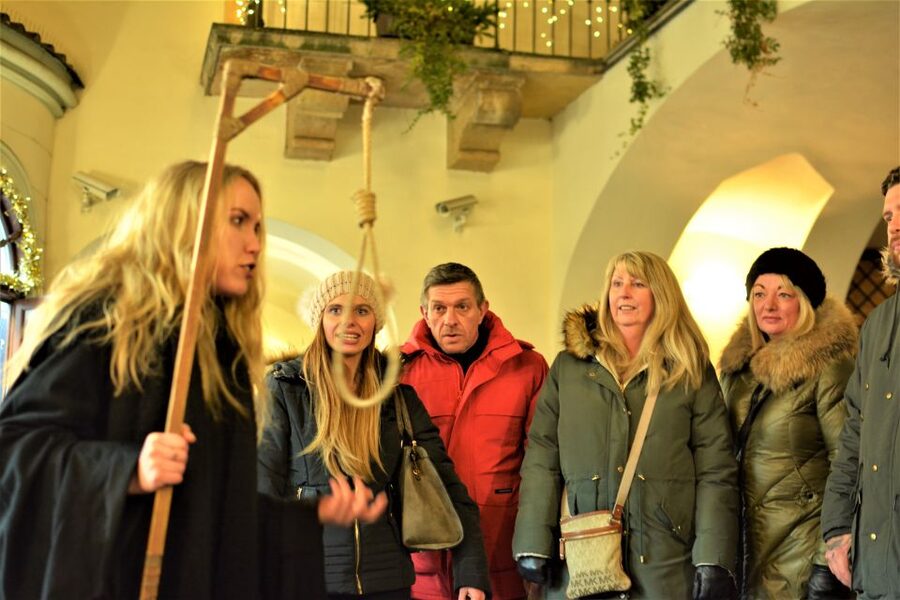 Prague: Ghosts, Legends, Medieval Underground & Dungeon Tour - The hidden alchemy lab and the Golem monster legend