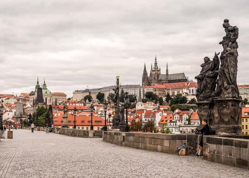Prague Grand 2,5 hour + 2 hour exterior walking tour - Afternoon circuit from St Vitus Cathedral: building the whole Castle story