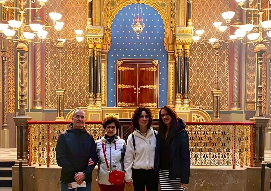 Prague: Guided Tour inside the Jewish Cemetery & Synagogues - Who Should Book This Tour (and Who Might Want a Different Option)