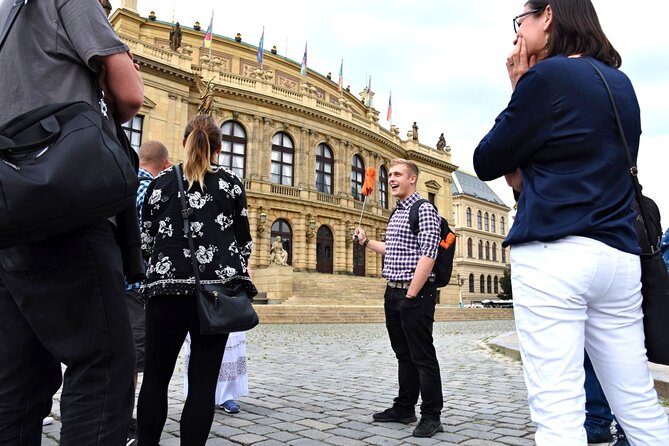 Prague Guided Walking Tour and Cruise with Authentic Czech Lunch - Lunch in a traditional Old Town pub: the meal part is the real reset