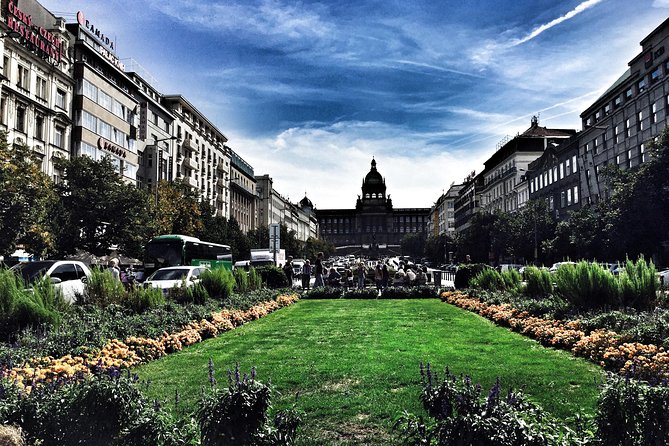 Prague Half Day City Tour by Bus and by Foot - Prague Castle on foot: St. Vitus and the steps you’ll meet
