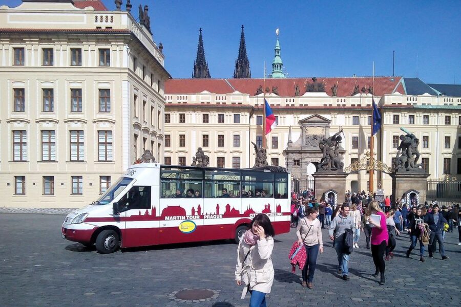Prague: Historic City Center Bus Tour with Top Sights - Meeting at Pařížská 1 and the Yellow Kiosk by Old Town Square