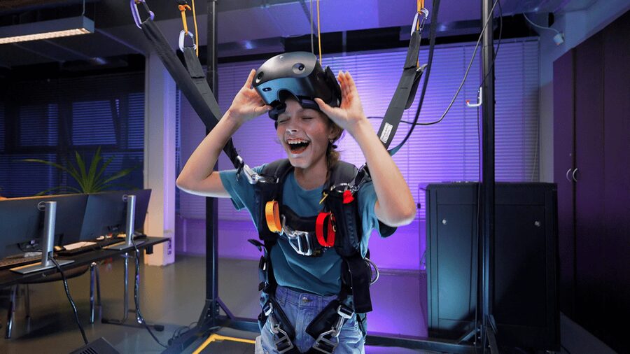 Prague: Hurricane Factory Parachute Jump VR Simulator - Who this is best for in Prague