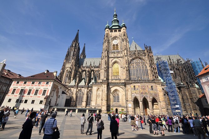 Prague in One Day by a Car - Excellent opportunity to see all the sights - Old Town and New Town: Finding the Thread Between Medieval and Modern