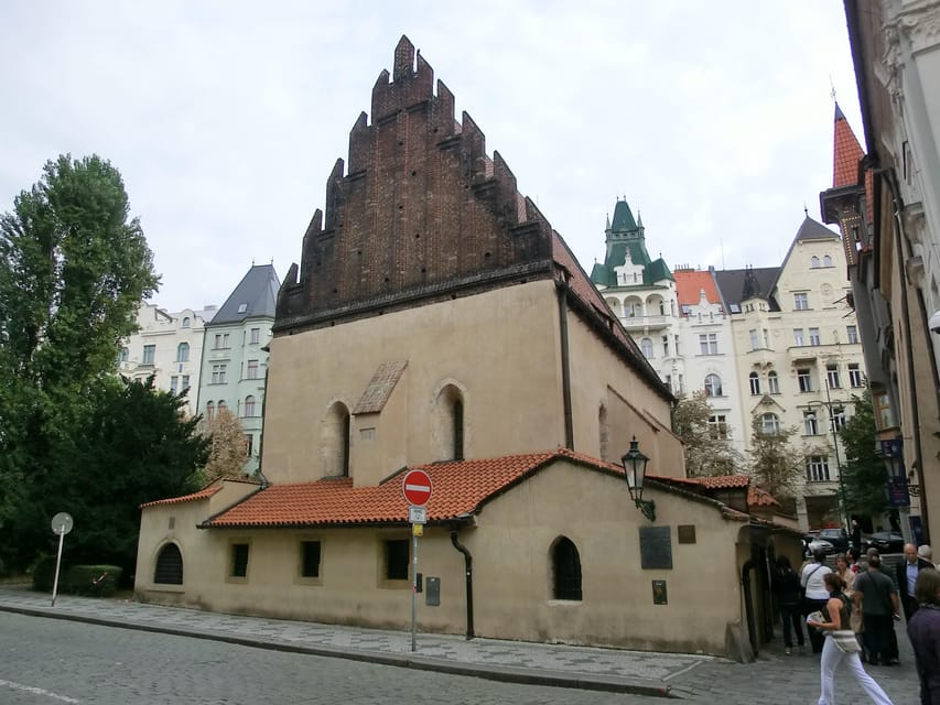 Prague: Jewish Quarter and Museum Guided Tour - From Pařížská to your first synagogue views