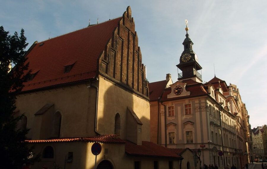 Prague: Jewish Quarter Premium Tour - Finding your start point at the Jewish Museum’s Information Centre