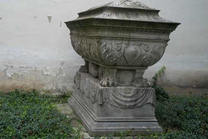 Prague Jewish Quarter Private Half-Day Walking Tour - A private Jewish Quarter walk that actually explains what you’re seeing