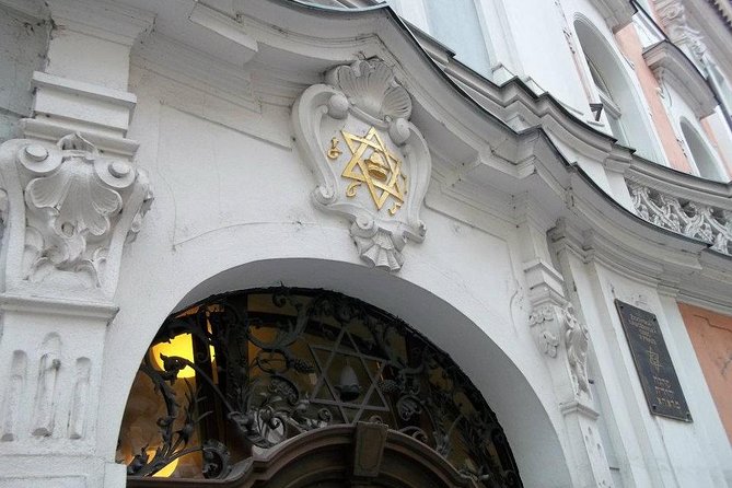 Prague Jewish Quarter Private Half-Day Walking Tour - Klausen Synagogue: early Baroque in the middle of the ghetto story