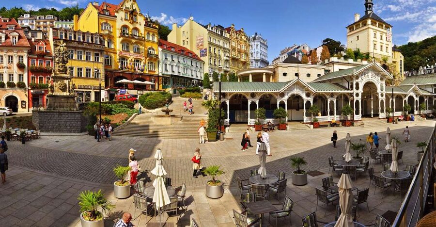 Prague: Karlovy Vary Day Trip with Watchtower and Funicular - Key Things You’ll Notice on This Karlovy Vary Tour