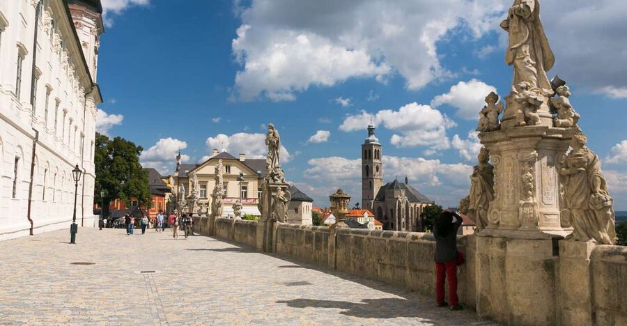 Prague: Kutná Hora, St Barbara's Cathedral and Bone Church - The bone church that turns a graveyard into art
