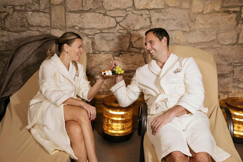Prague: Lázně Pramen. Wine, Beer bath and Wellness SPA - Beer Bath Rituals: Hops, Yeast, and Unlimited Pour