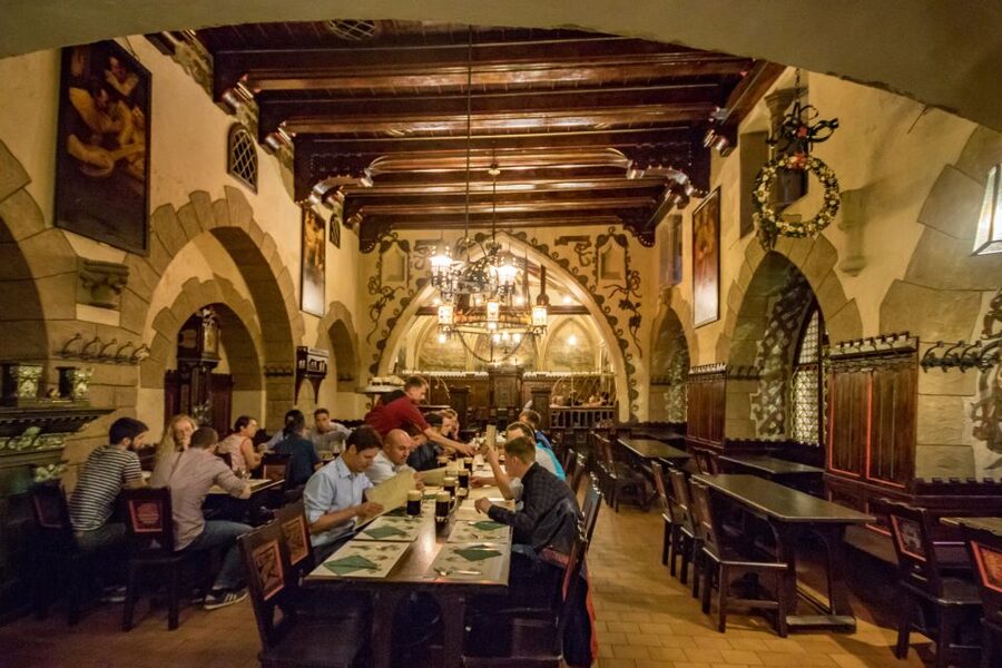 Prague: Legendary Beer Tour with Dinner - Timing and number of stops: the 3-hour pacing reality