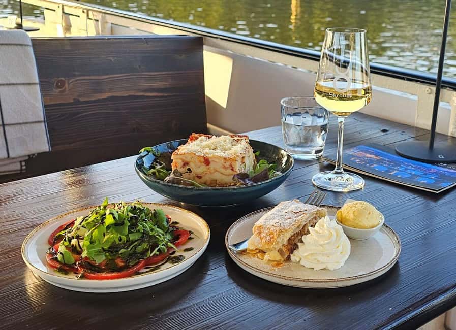 Prague: Lunch Cruise on the Vltava with 3-Course Menu - Key things to know before you go