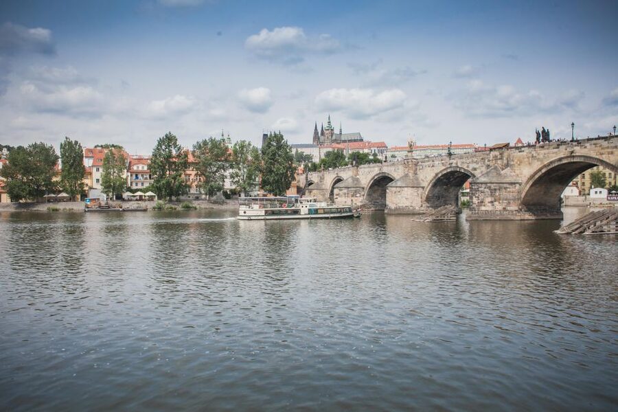 Prague: Lunch Cruise on Vltava River with open Buffet - Key things to know before you go