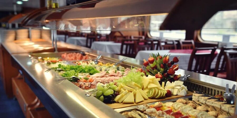 Prague: Lunch Cruise on Vltava River with open Buffet - Cruising the Prague stretch: where your timing matters