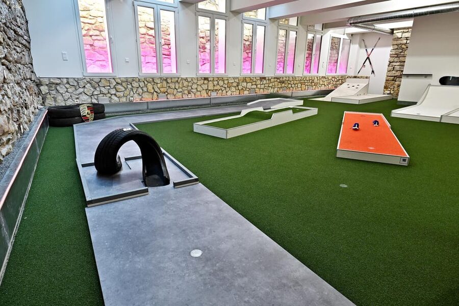 Prague: Mazemania Miniature Golf Experience - Practical Tips for a Smoother Day