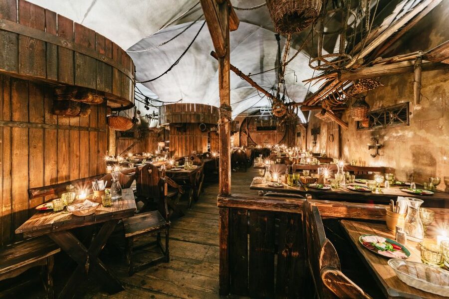 Prague: Medieval Dinner with Unlimited Drinks - The food itself: plentiful, but quality is mixed