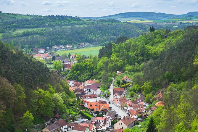 Prague-Munich One-Way Sightseeing Day Tour - Prague to Munich, Without the Travel Slog