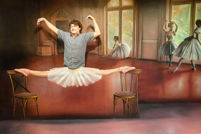 Prague Museum of Fantastic Illusions - Crowds, Photo Waiting, and How to Pace Yourself