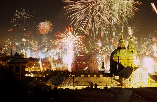 Prague: New Year's Eve Pub Crawl & Karlovy Lazne Club Entry - Who this is perfect for (and who should think twice)