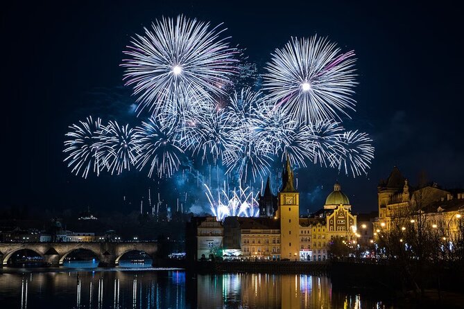 Prague New Year's VIP Boat Party Plus EPIC Club - Key highlights you’ll feel on the night