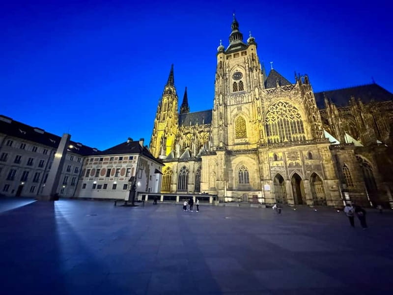 Prague: Night Walk through Prague Castle with City Views - Stairs, timing, and the 10 pm gate close reality check