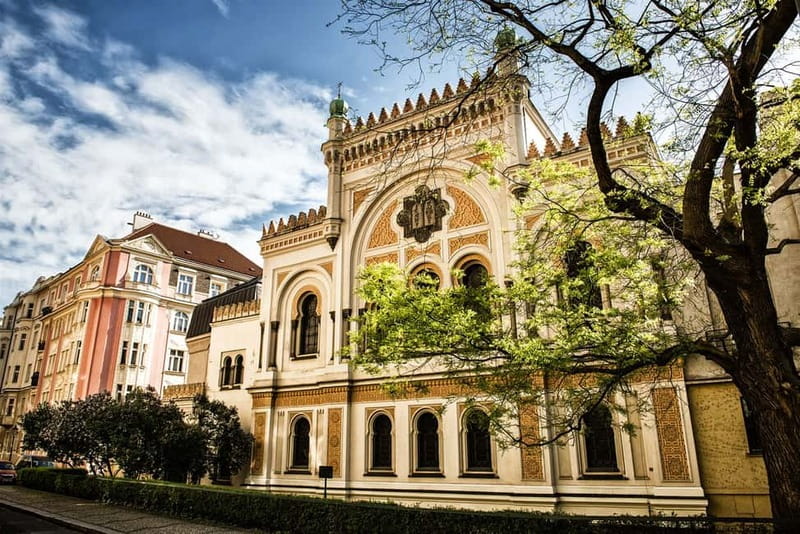 Prague: Official City Pass with Public Transport - Old Town Hall, Astronomical Clock, and the clock-tower style of sightseeing
