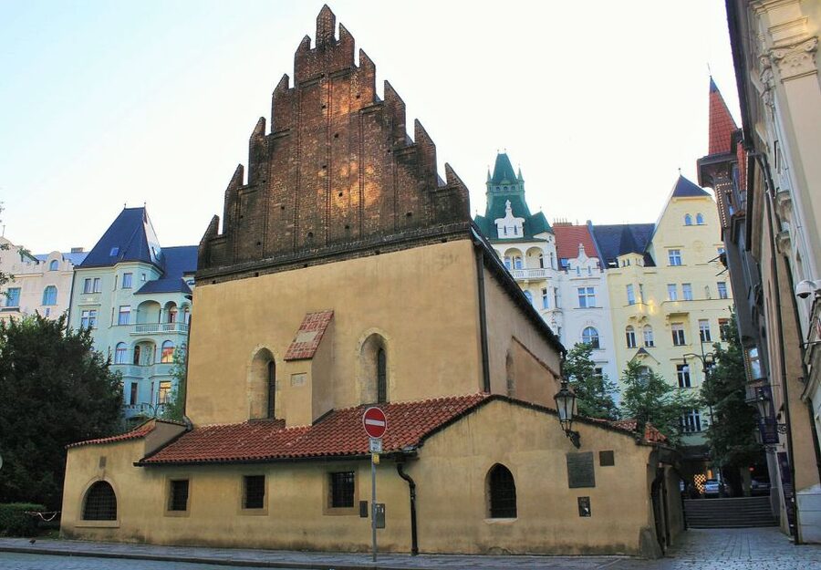 Prague: Old, New, and Jewish Towns Guided Walking Tour - Pacing and stops: how to make sure 3 hours doesn’t feel rushed
