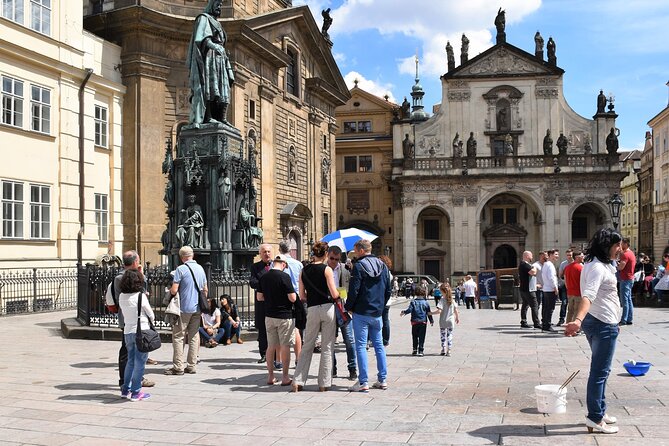 Prague Old Town And Beer Walking Tour Including Dinner - Old Town highlights on foot: what you’ll see and how the timing helps