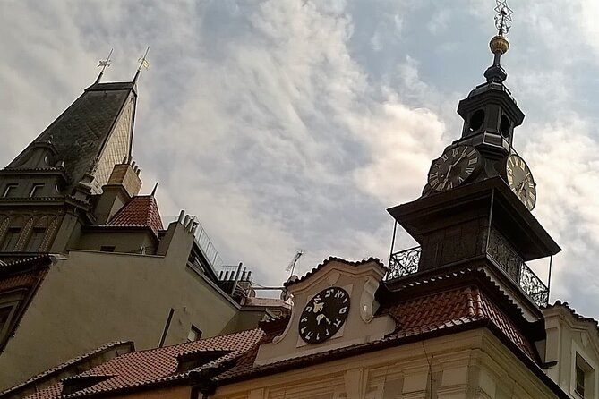 Prague Old Town and Jewish Quarter 90 minutes Guided Tour - Old Town Square and the Astronomical Clock, explained simply