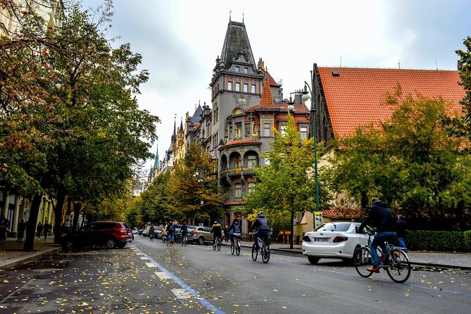 Prague: Old Town and Jewish Quarter Small-Group Tour - Who this tour suits best (and who might want a different plan)