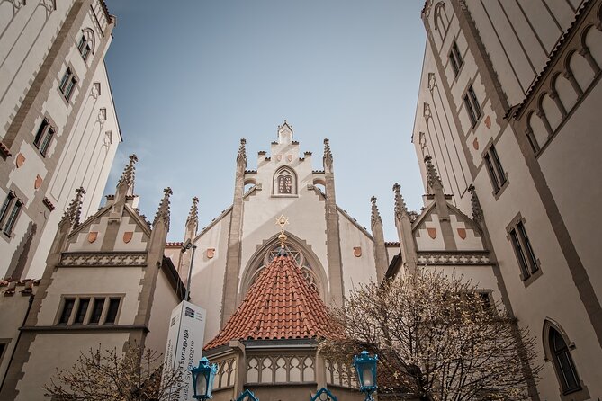 Prague Old Town and Jewish Quarter Walking Tour - Walking comfort: group size, stairs, and what to wear
