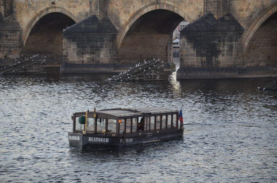 Prague: Old Town Guided Walking Tour and City Boat Ride - Key highlights I’d prioritize
