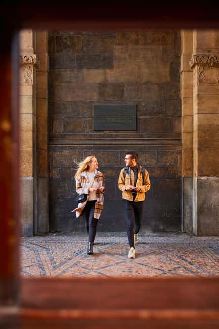 Prague: Old Town Hall and Medieval Underground Guided Tour - 3:00 PM Medieval Underground Tour: How Your Day Flows