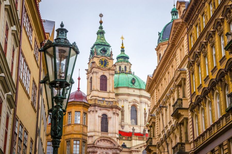 Prague: Old Town Highlights Private Guided Walking Tour - 3-hour upgrade: Municipal House and Prague’s coronation gate, Powder Tower
