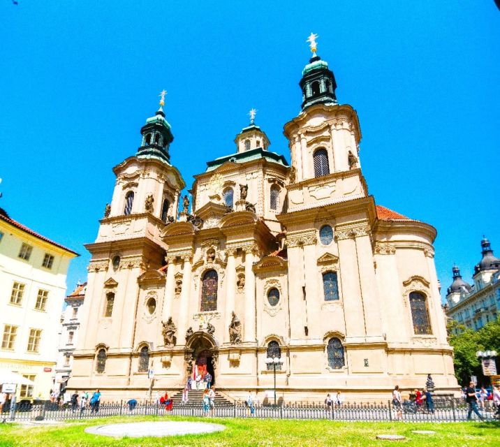 Prague: Old Town Square and Astronomical Clock Audio Guide - Old Town Hall and the Astronomical Clock: the stories behind the icons