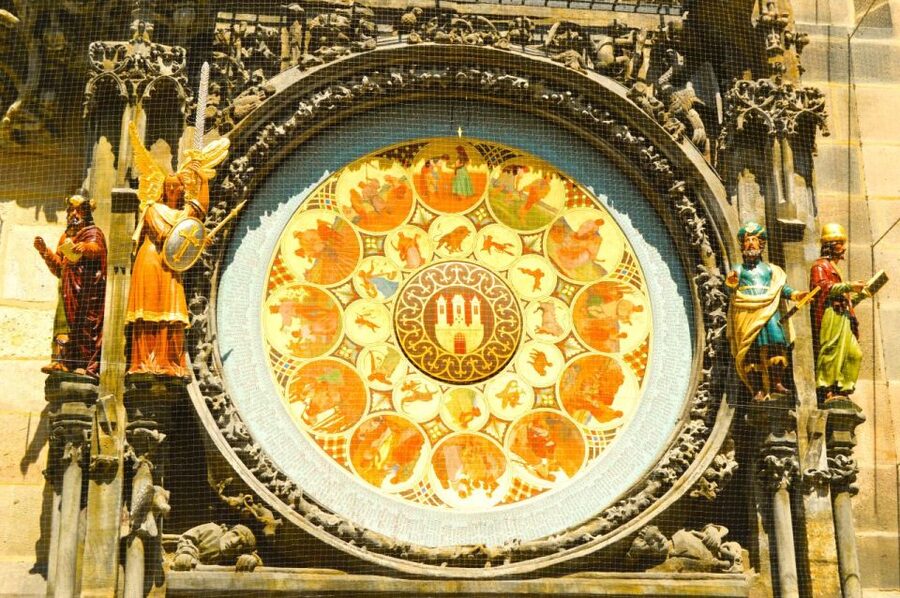Prague: Old Town Square and Astronomical Clock Audio Guide - Online maps in your audio guide: helpful, not distracting