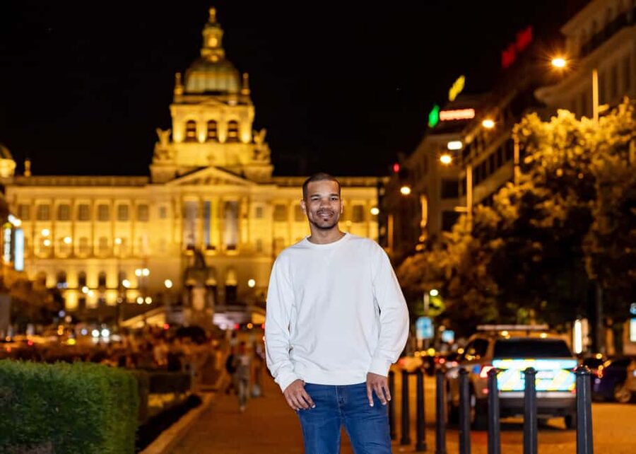 Prague: Photoshoot after Sunset - Lantern-Lit Streets and a City Packed With Lights