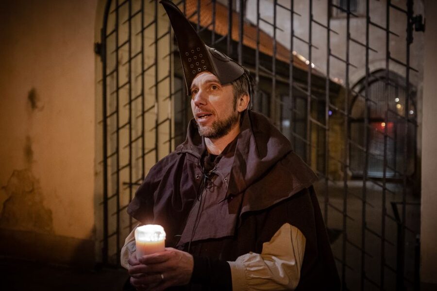 Prague: Plague Doctor Old Town History Walking Tour - Old Town Square: the Black Death fear in a bright public space