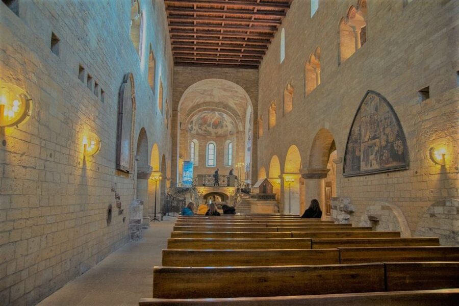 Prague: Prague Castle Complex Smartphone Audio Guide - Prague Castle, on your terms: starting at St. Vitus Cathedral