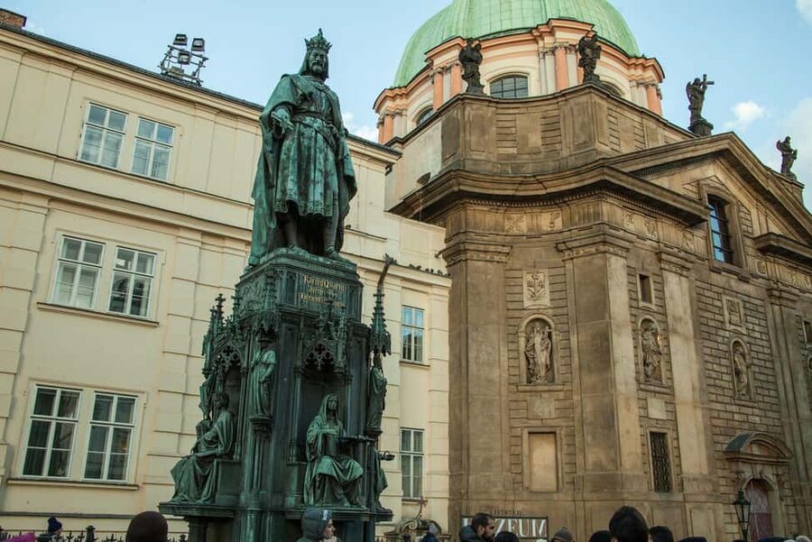 Prague: Prague Castle Walking Tour with Golden Lane in German - Key Highlights I’d Prioritize