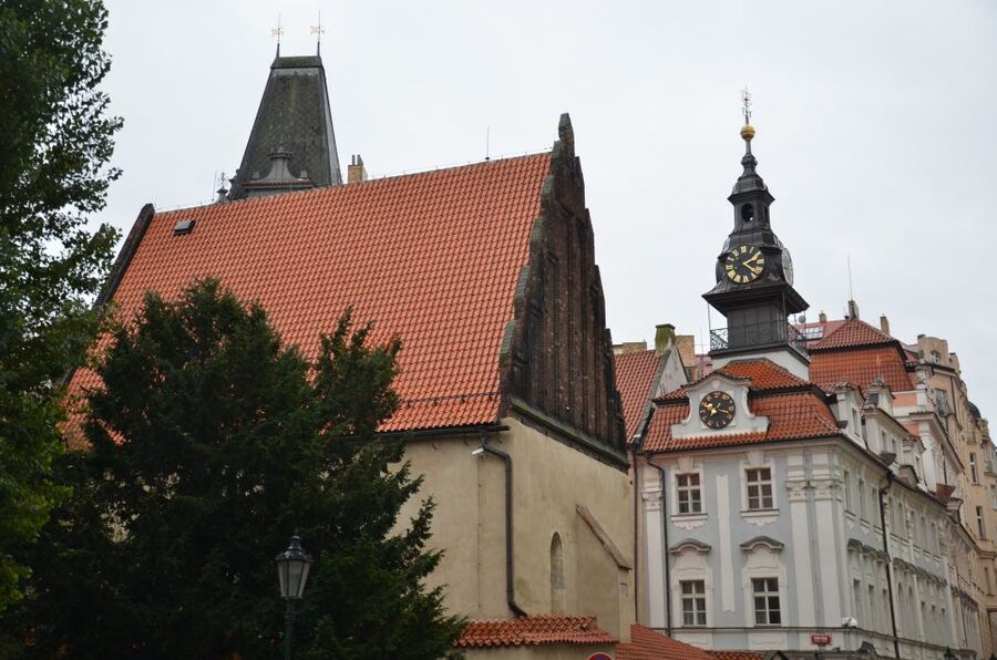 Prague: Private City Tour by Minivan - Hotel Pickup to Castle Views: How the Timing Feels