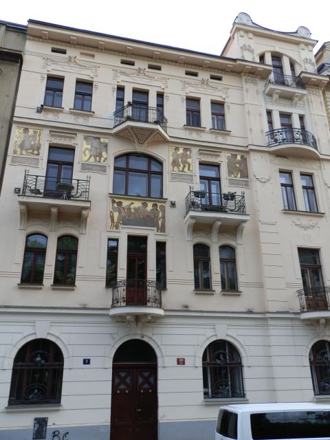 Prague: Private Prague Art Nouveau and Cubism Tour - Three Cubist Houses, Kovařovicova vila, and cubist house Vyšehrad č. p. 98