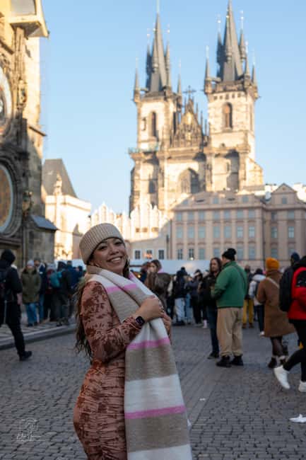 Prague: Private Professional Photoshoot with Edited Photos - Online Gallery and Optional Printing: Get It Digital First