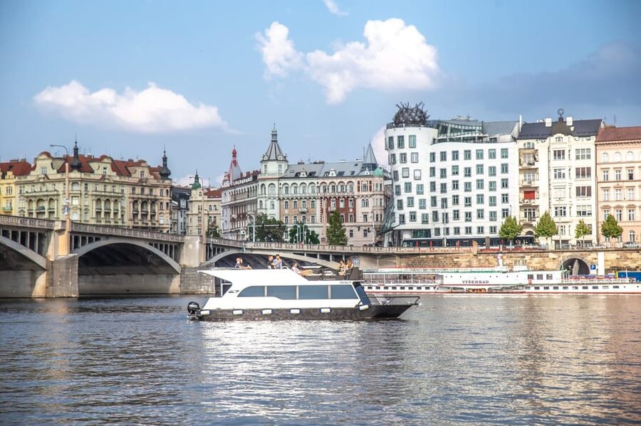 Prague: Private River Cruise with Unlimited Beer or Prosecco - The landmarks you’ll actually see from the water
