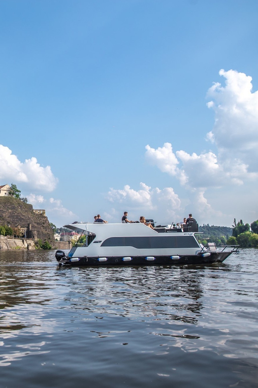 Prague: Private River Cruise with Unlimited Beer or Prosecco - Unlimited beer or prosecco: how to plan your group’s drink choice
