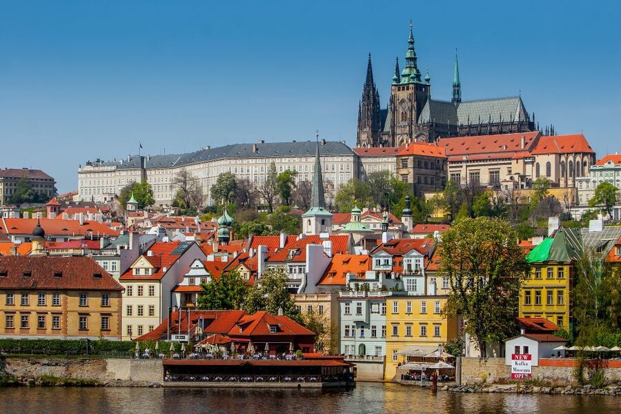 Prague: Private Tour of the Prague Castle Grounds - Why Prague Castle Works Better With a Private 3-Hour Plan
